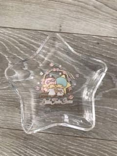 キキララガラストレイのサムネイル