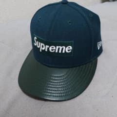 supreme × newera 　キャップ　緑のサムネイル