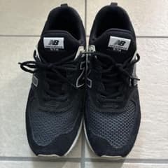 New Balance 574 ブラック スニーカーのサムネイル