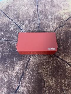 EMG-81 レッドピックアップのサムネイル