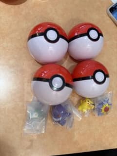 ポケモン モンスターボール ガチャガチャ 4個セットのサムネイル