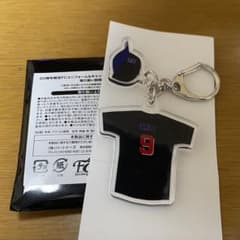 中日ドラゴンズ FCユニフォーム＆キャップ型アクリルキーホルダー 石伊