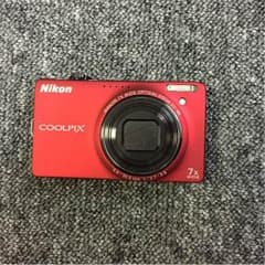 NIKON  デジタルカメラのサムネイル