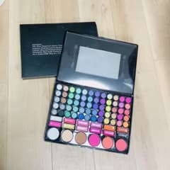 アイシャドウパレット メイクパレット プロ用 アイシャドウ 、アイズパレットのサムネイル