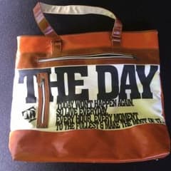【格安】THE DAY トートバック【美品】のサムネイル