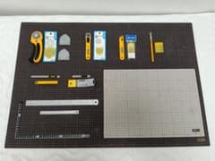 オルファ　カッター、替刃、マット、定規の18点セット　コレクション　アート　細工 オルファ カッター、替刃、マット、定規の18点セット コレクション