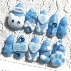 Subculture, angel, light blue, nail tips, jirai-kei, mass-produced style, y2k, Heisei era, Heisei girl, paw print