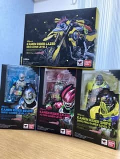 仮面ライダーエグゼイド S.H.Figuartsのサムネイル