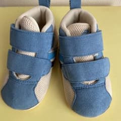 アシックス　男の子のサムネイル