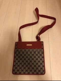 GUCCI グッチ ショルダーバッグのサムネイル