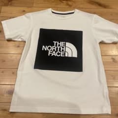 THE NORTH FACE ホワイト Tシャツのサムネイル