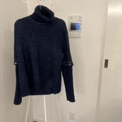 CHLOEネイビー タートルネックニットのサムネイル