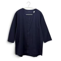 UNIQLO クルーネックT❣️新品❣️前あき ネイビー Lサイズ 入院 スポーツのサムネイル