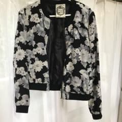 花柄 ブルゾンのサムネイル