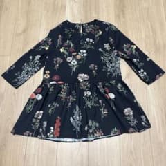 ZARA トップス　花柄のサムネイル