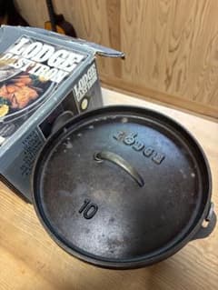 ［中古］LODGE ダッチオーブン 10インチ　ヴィンテージ　匿名配送のサムネイル