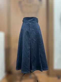 JILL by JILLSTUART ブルー デニム フレアスカート Mサイズのサムネイル
