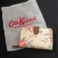 cath Kidston♡財布のサムネイル