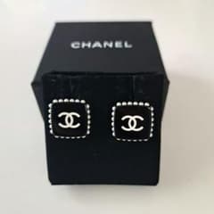 CHANEL シャネル ピアス ココマーク スクエア パール 15P ブラック CHANEL シャネル ピアス ココマーク スクエア パール 15P ブラック
