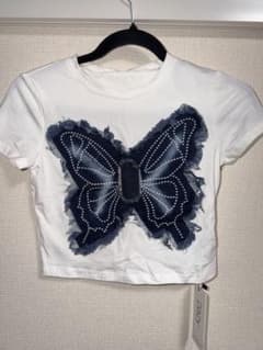 Dazy 蝶々モチーフ デニムパッチワーク Tシャツのサムネイル