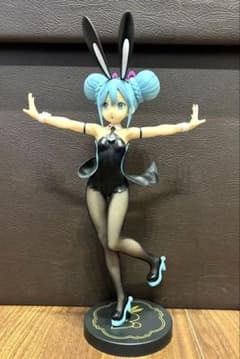 하츠네 미쿠 BiCute Bunnies Figure -Street Ver.-