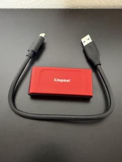 Kingston XS1000 外付けSSD 2TB レッドのサムネイル