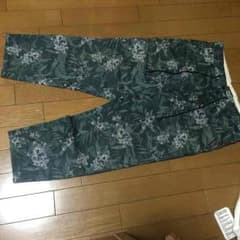 花柄アンクルパンツ^_^のサムネイル
