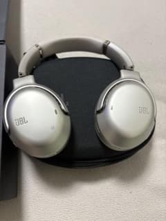 JBL ワイヤレスヘッドホン TOUR ONE M2 多少のお値引きいたします