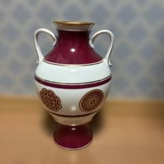 ノリタケ　白と赤の持ち手付き花瓶 ノリタケ 白と赤の持ち手付き花瓶 - メルカリ