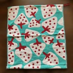 Shmily towel イチゴ柄ハンカチのサムネイル