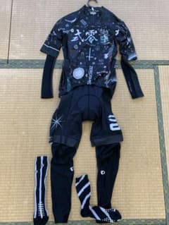 パンダーニ　サイクルウェア　ビブショーツ　ウィンドブレイカー　美品　バラ売り可のサムネイル