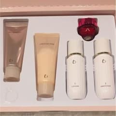☆未使用☆BENEFIQUE スキンケア特製サイズセットのサムネイル