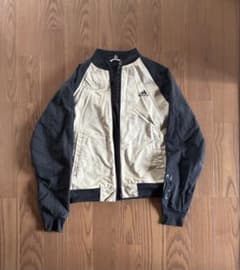 adidas ボンバージャケット ブラック ベージュのサムネイル