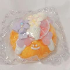 訳あり【スクイーズ】花と果物のデコレーション　パン　紫　ピンクのサムネイル
