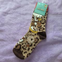 日焼け猫柄ソックスのサムネイル