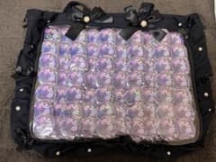 プロセカ朝比奈まふゆマリオネット70×ザッカマートA3×バナーバッジ プロセカ 朝比奈まふゆ 囚われのマリオネット ホロ缶D 70