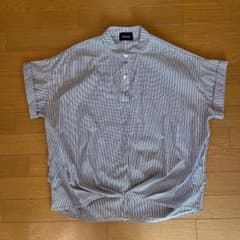 半袖のサムネイル