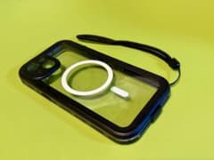 iPhone 13.14 대응 MagSafe 대응 방수 케이스 스트랩 첨부