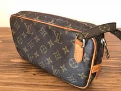 フランス本店 LOUIS VUITTON マルリーバンドリエールのサムネイル