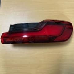 BMW X4シリーズ G02 純正 右 テールライト H4740939611 - メルカリ