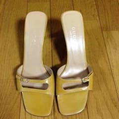 GUCCIのサンダルのサムネイル