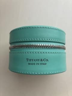 【値下げ】Tiffany & Co. カーフスキンレザーラウンドジュエリーケース 値下げ】Tiffany & Co. カーフスキンレザーラウンドジュエリーケース