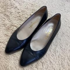 シャネル  パンプス  黒　36.5のサムネイル