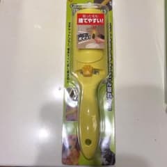 【新品未使用】アイリスオーヤマ　簡単抜け毛取りクリーナーのサムネイル