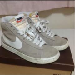 NIKE★スニーカー ベージュ スエード ハイカット 24cm ナイキのサムネイル