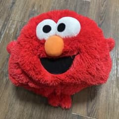 ユニバーサル⭐️エルモ ぬいぐるみ帽子 赤のサムネイル