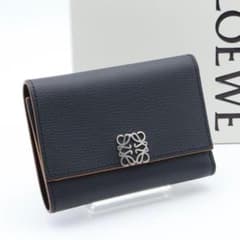 【極美品】LOEWE アナグラム トライフォールド Wホック 三つ折り財布 黒 超極美品】LOEWE トライフォールド 三つ折り財布 黒 アナグラム - メルカリ