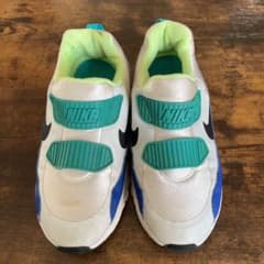 NIKE kidsスニーカーのサムネイル