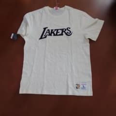 Lakers 　ロゴ Tシャツ Lサイズ クリーム色 Lakers ロゴ Tシャツ Lサイズ クリーム色 - メルカリ