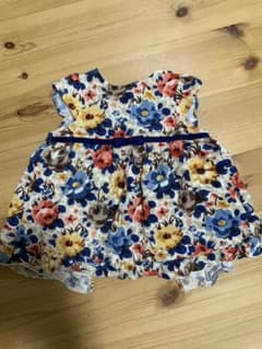 BeBe 花柄コーデュロイワンピース 80 70のサムネイル